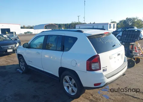 2014 Jeep Compass Sport z USA, uszkodzony, nr VIN 1C4NJDBB4ED927138